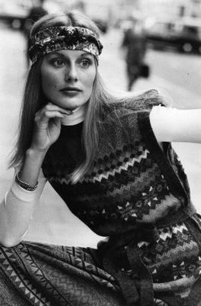 Maxi pinafore dresses were popular in the '70s.
