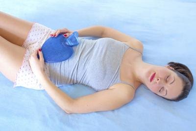 Replace the ice pack with a heat pack.