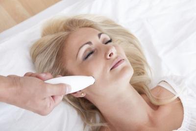 Microdermabrasion removes dead skin