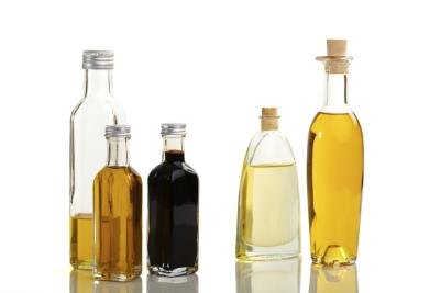 Apple cider vinegar is the best vinegar to use.
