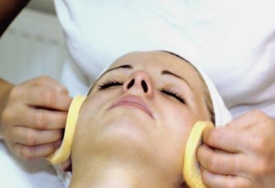 Dermatologists can help identify rashes.