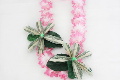 money lei graduation excellent makes gift kenzie mastroe ehow