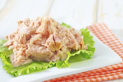 A plate of tuna fish.