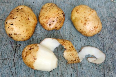 Potatoes and potatoe peel
