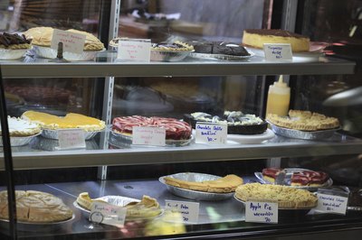 pie front window