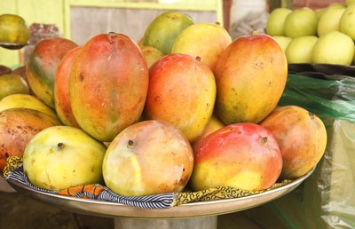 Hawaii has many tropical fruits to enjoy.