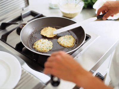 Iron skillet