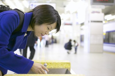 Advantages of Right-Handed People
