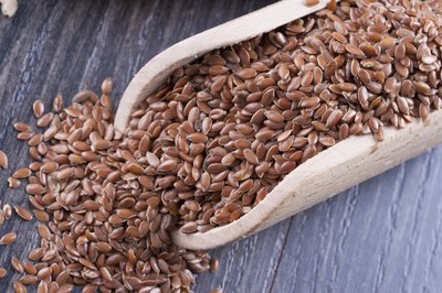 scoop of flax seeds