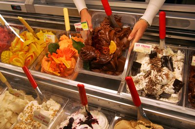 Ice cream displays being arranged