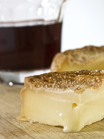 Epoisses de Bourgogne has a pungent aroma.