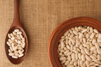 Bowl and spoonful of cannellini beans