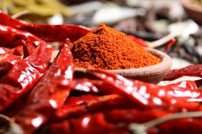 Dried red chili peppers and chilli powder