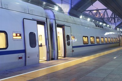 open train doors at station
