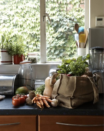 10 insanely simple ingredients to improve your cooking!
