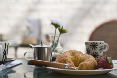 Eat breakfast.