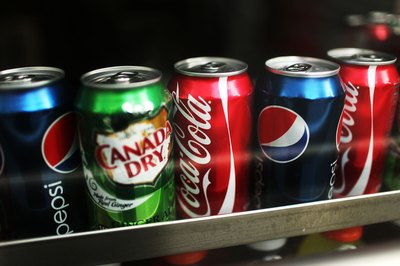 Eat a healthy meal 1 to 2 hours before riding the roller coaster but avoid drinks that upset stomach acids like soda.