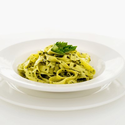 A plate of linguine pasta.