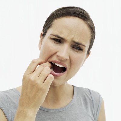 If swelling is present, or worsens, as the mouth heals, it is the sign of an infection.