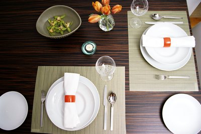 casual dinner table setting
