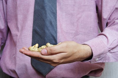Eat peanuts