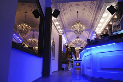 A bar's location can also inspire decoration ideas.