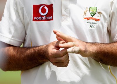 Cricket player's broken finger