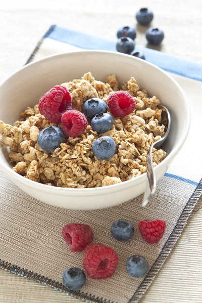 Cereal with raspberries and blueberries