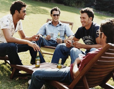 Men aged 20 to 29 measured 69.6 inches, though many at the lower end of the age range might still be growing.