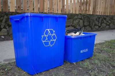 Cardboard can be recycled.