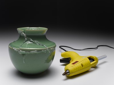 Glue guns come in various sizes.