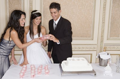 What Kind of Food Is Served at a Quinceanera?