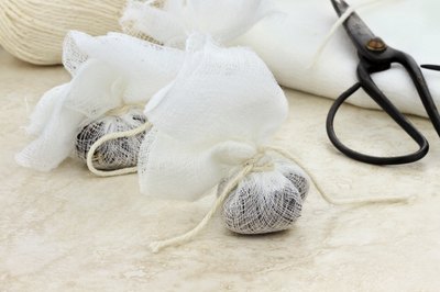 Spices wrapped in cheesecloth