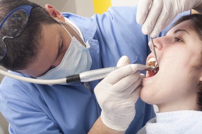 Electric tooth polisher.