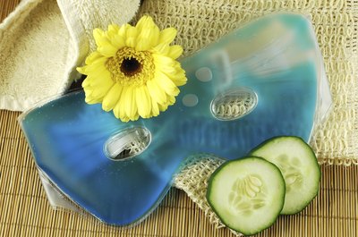 Eye gel mask