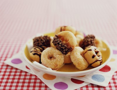 While we may crave sweets and carbs like doughnuts, it is best to eat a salad instead.