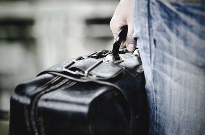 Keep your luggage in sight at all times if possible.
