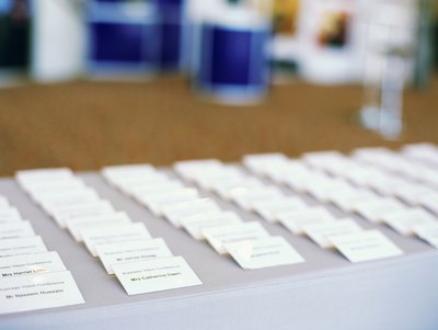 make name tags