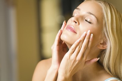 Taking chlorella can improve the appearance of skin.