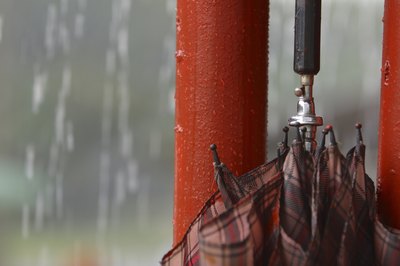 Don't plug lights into outlets in heavy indoor-outdoor traffic areas where umbrellas, heavy coats, rain boots and animals will track in water.