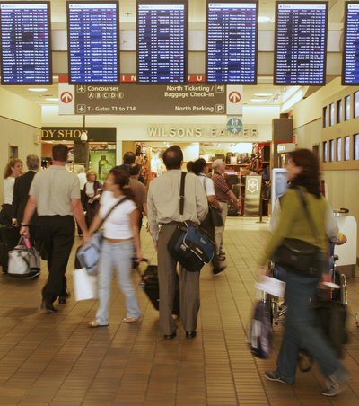 Six airlines fly into Savannah.