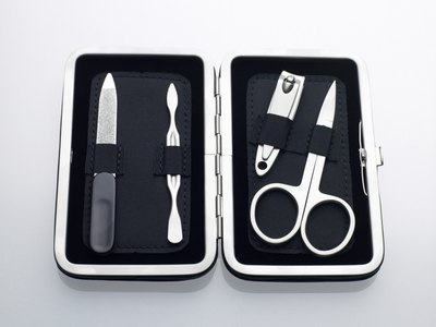 Manicure set.