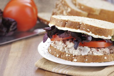 Tuna sandwich