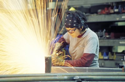 The unitarist theory doesn't favor unions.
