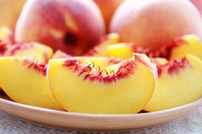 Sliced peaches
