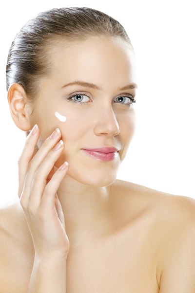 Apply facial moisturizer