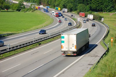 Hurt Transport was among the first to adopt the "container trucking" approach.