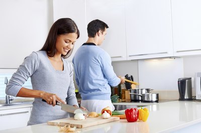 Plan on about 12 pieces of appetizers for each person attending.