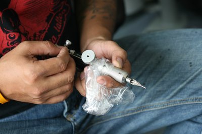 Clean instruments such as a tattoo gun.