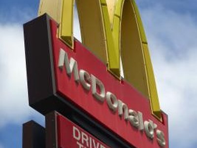 Difference Between a Logo & Trademark Difference Between a Logo & Trademark